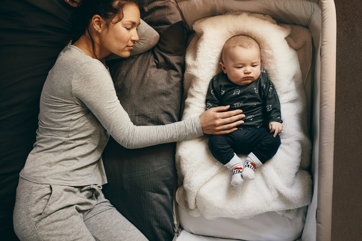 De 12 bedste Bedside Crib (2025) – Find den perfekte løsning til tryg nattesøvn